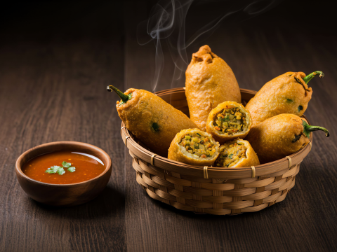 How to Make Spicy Mirchi Bhajiya Using King’s Oil
